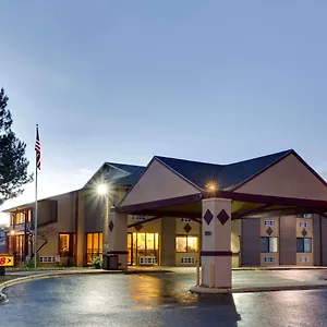 Hotel Super 8 By Wyndham Stapleton, DEN